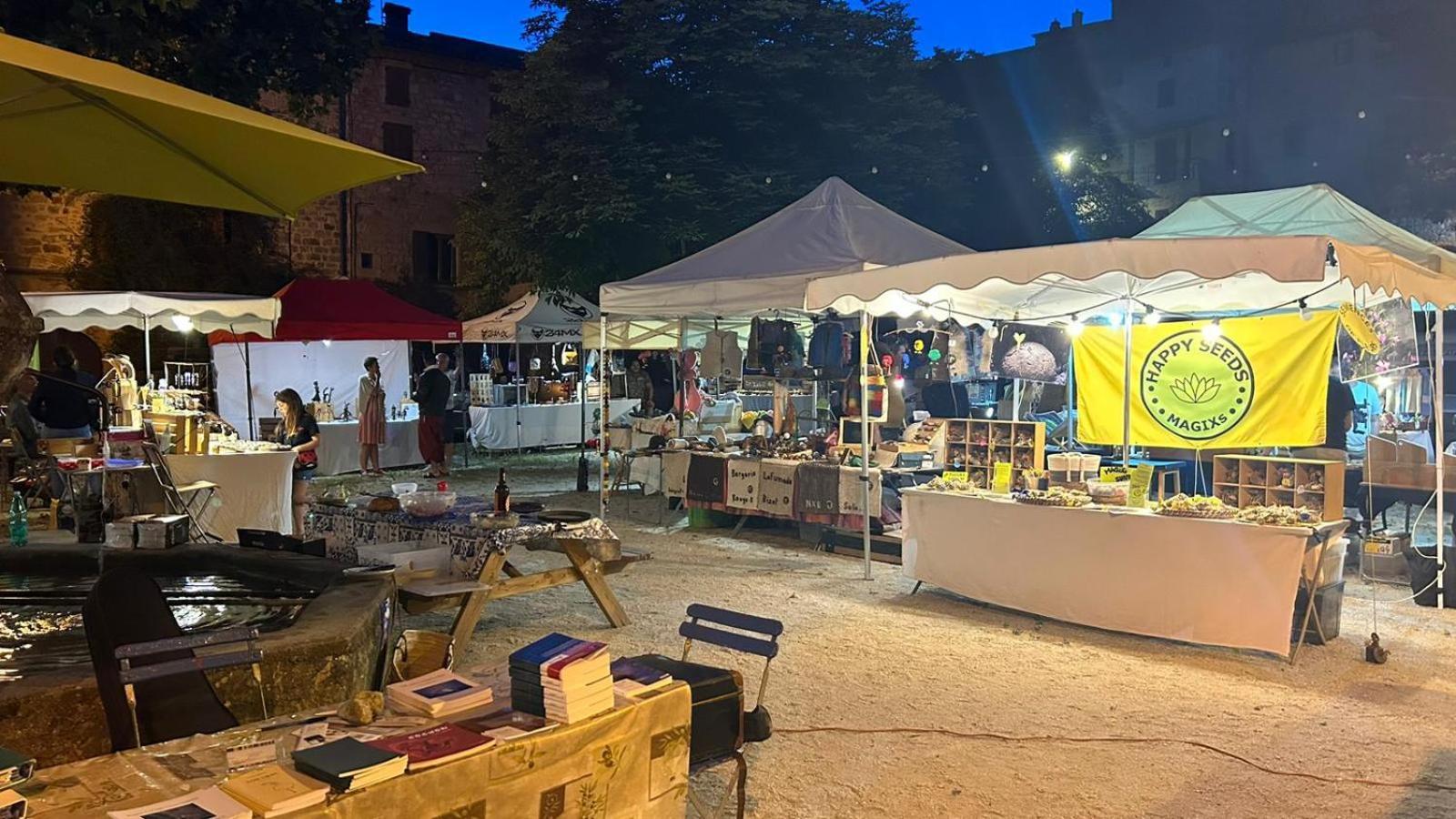 La Magnanerie Du Castanet Villa Banne Bagian luar foto